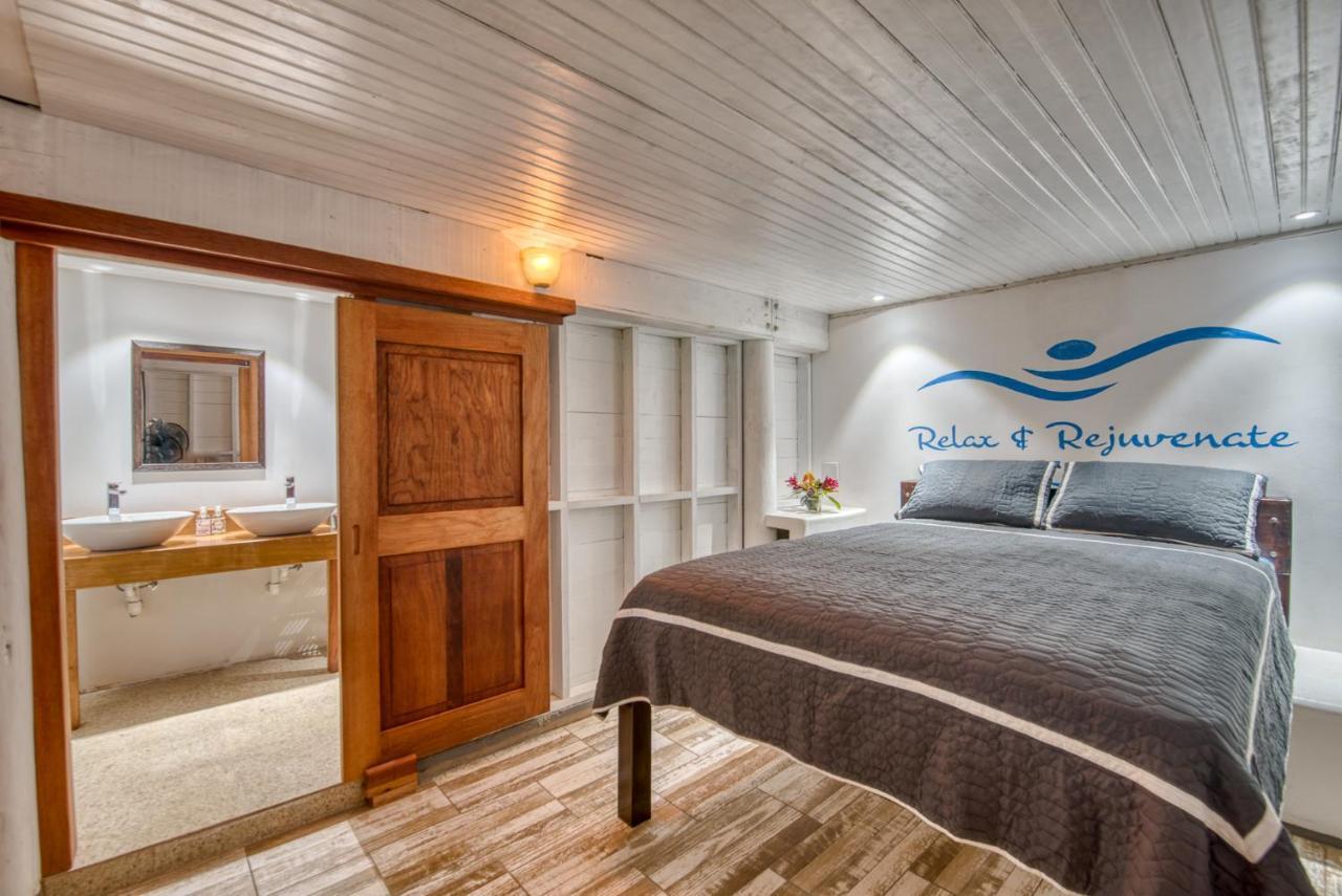Oasis Bluff Beach Бокас-дель-Торо Экстерьер фото